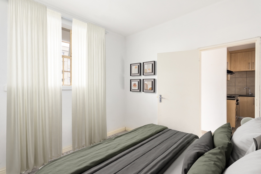 2 Bedroom Property for Sale in Zonnebloem Western Cape